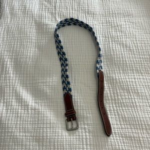 Mens vineyard vines belt size 38